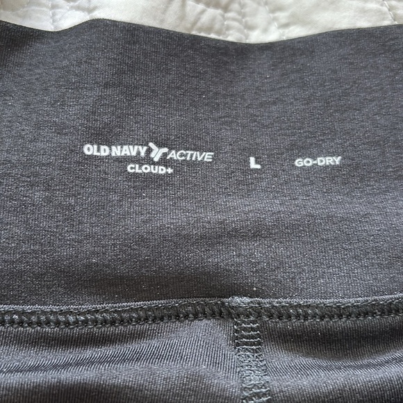 Old Navy Extra High-Waisted Cloud+ Skort with Biker Shorts Black Size L - Picture 9 of 12